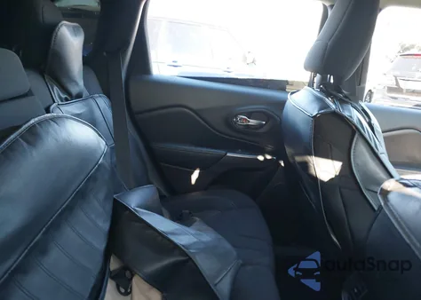 2019 Jeep Cherokee Latitude Fwd from USA, damaged, VIN 1C4PJLCX3KD148175